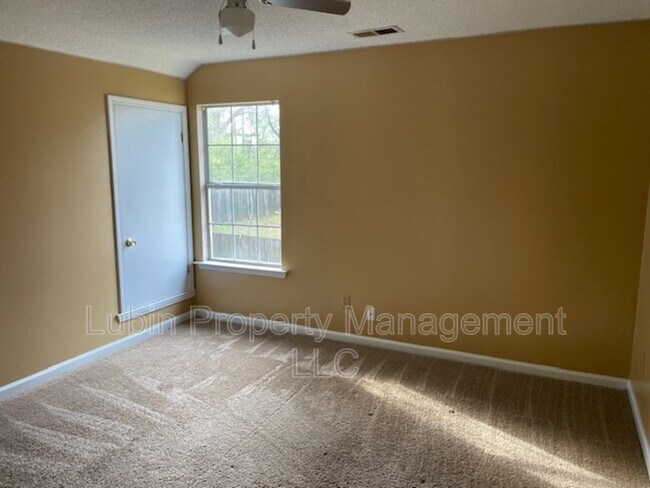 Building Photo - 5474 Hidden Meadows Dr