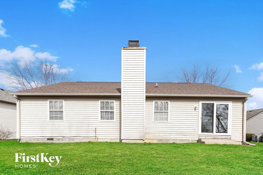 Building Photo - 8659 Eagles Nest Dr