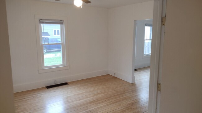 Building Photo - 1319 Winnebago Ave