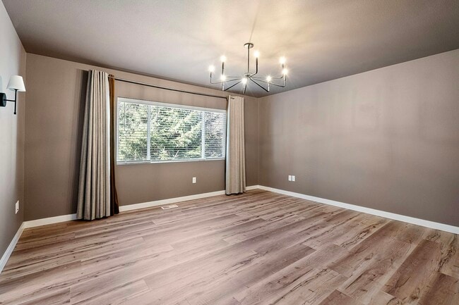 Building Photo - 4350 Nettle Dr SE