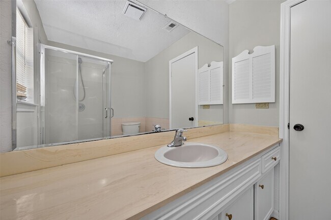 Building Photo - 25515 Stone Mill Ln