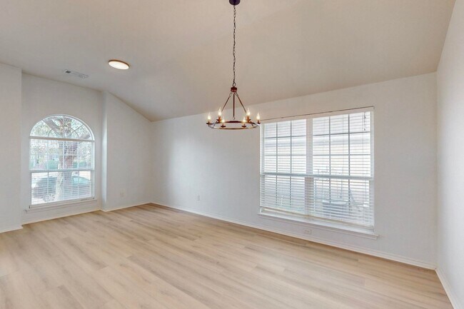 Building Photo - 4817 Valley Springs Trail