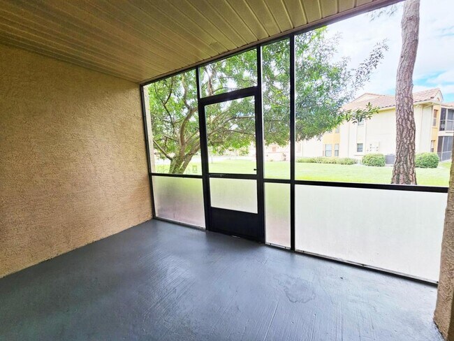 Building Photo - 7838 Sugar Bend Dr