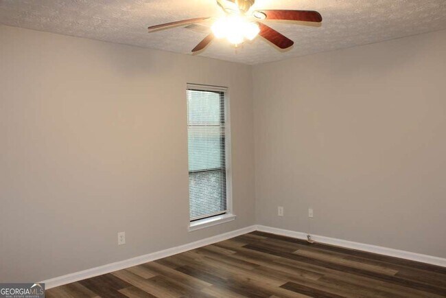 Building Photo - 1010 Mariners Ct