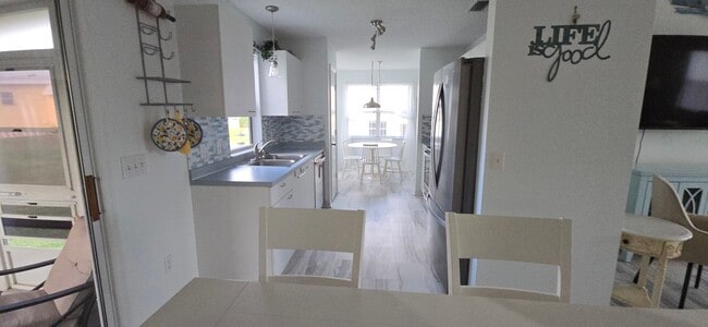 Building Photo - Furnished Rental in The Villages – 2BR/2BA Home on Del Toro Drive!