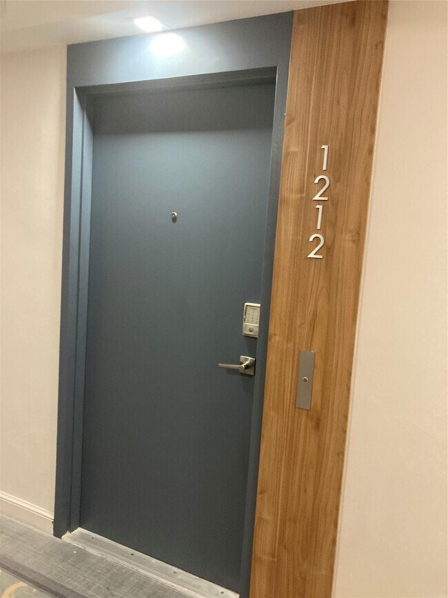 Building Photo - 4010 Galt Ocean Dr