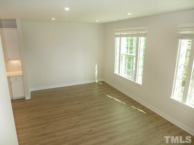 Building Photo - 137 Callowhill Ln