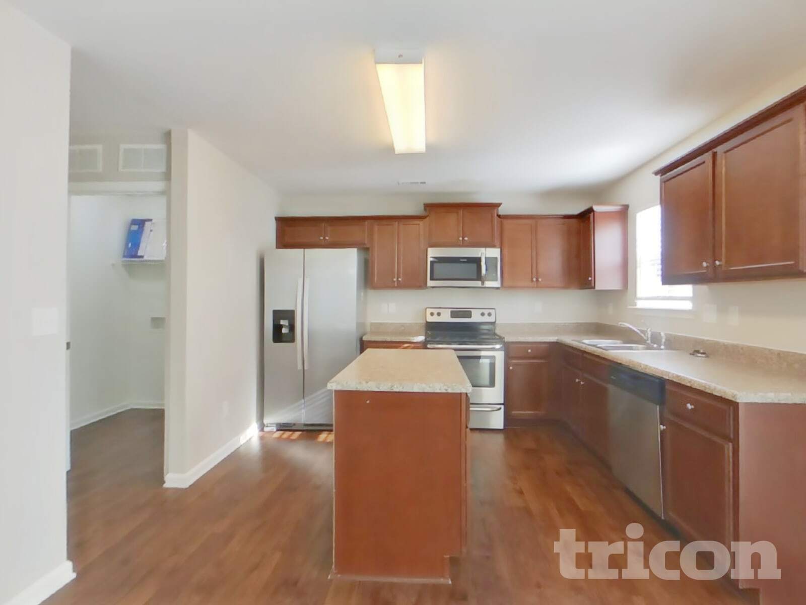 Building Photo - 104 Shadow Woods Rd