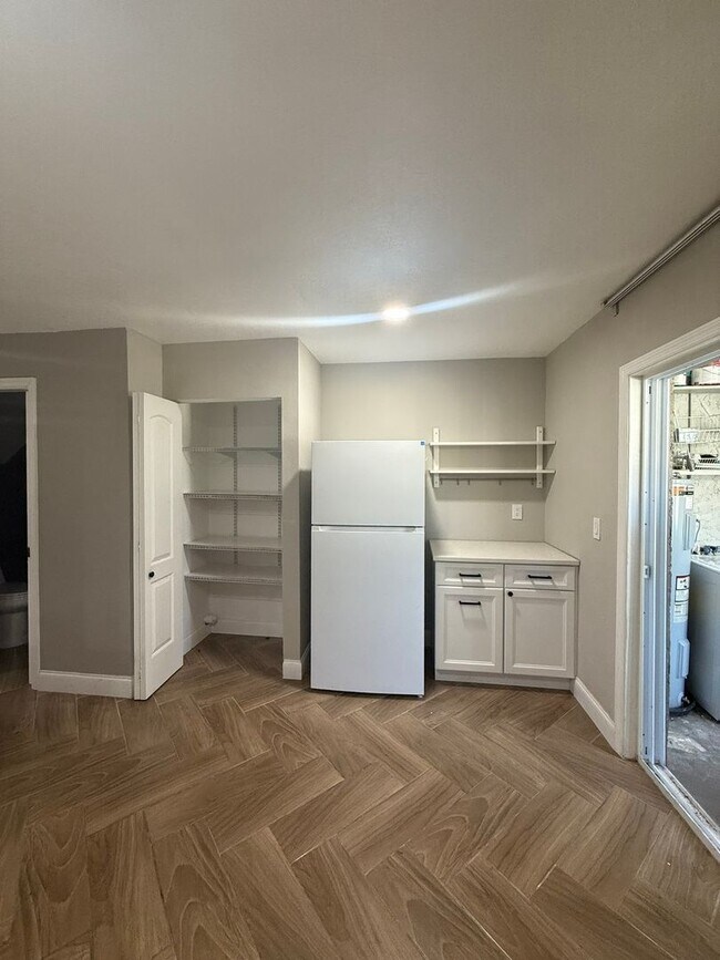 Building Photo - 102 Kristi Ann Ct