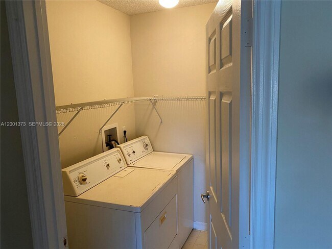 Building Photo - 9645 NW 1st Ct