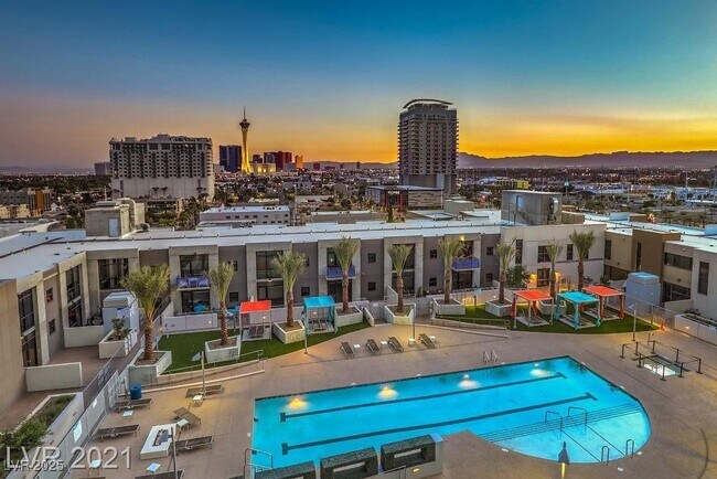 Building Photo - 353 E Bonneville Ave