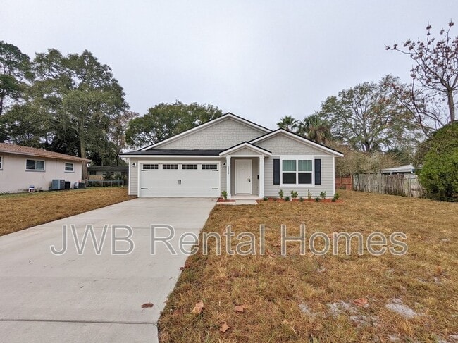Building Photo - 3250 El Morro Dr E