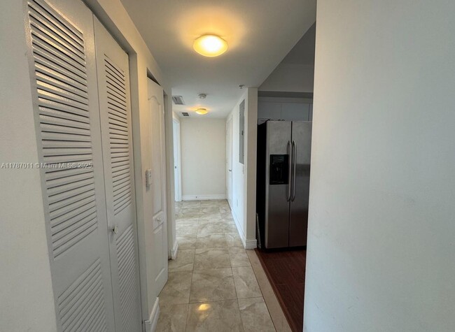 Building Photo - 117 NW 42nd Ave