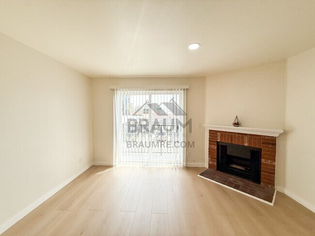 Building Photo - 11839 Burbank Blvd