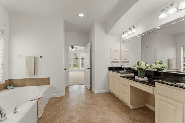 Building Photo - 3814 Hunters Gate Ct