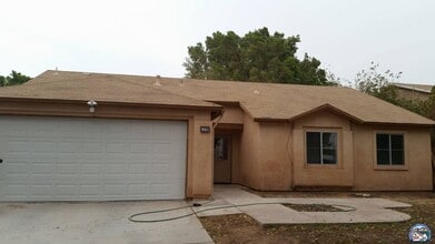 Building Photo - 861 W Legion Rd