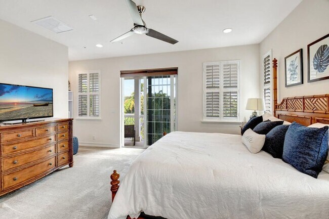 Building Photo - 122 SW 1st Ave