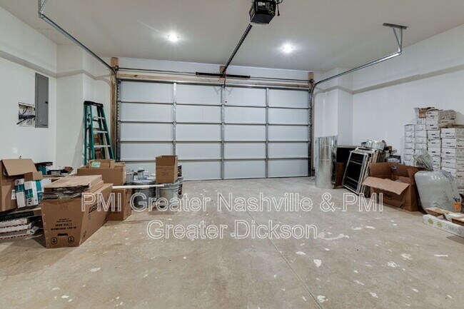 Building Photo - 539 Midnight Wy