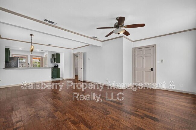 Building Photo - 3824 Collinwood Ave