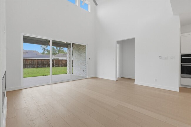 Building Photo - 7106 Carriage Lgt Dr
