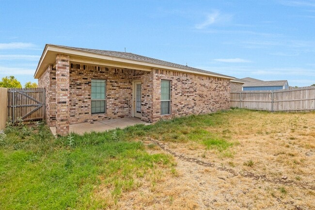Building Photo - Beautiful home in Tradewinds! Will not last long call today