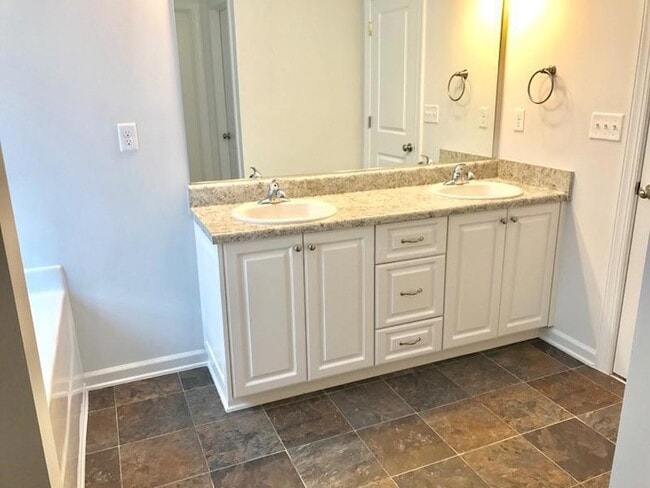 Building Photo - 918 Williford Run Dr