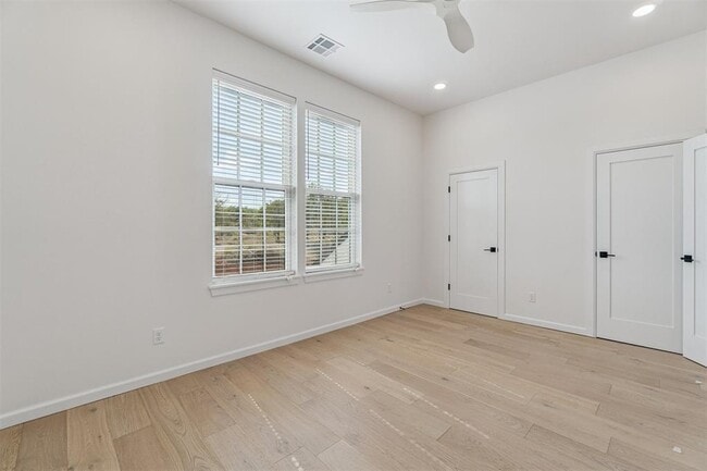 Building Photo - 18814 Selah Wy