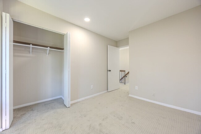 Building Photo - 6023 Forrest Hollow Ln