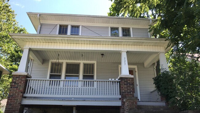Building Photo - 523 S Park Ave