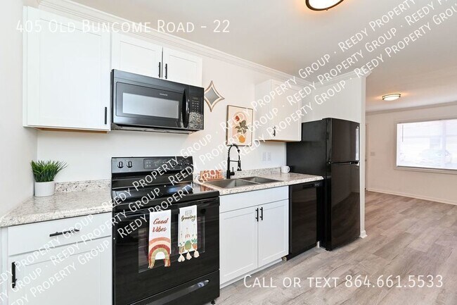 Building Photo - 405 Old Buncombe Rd