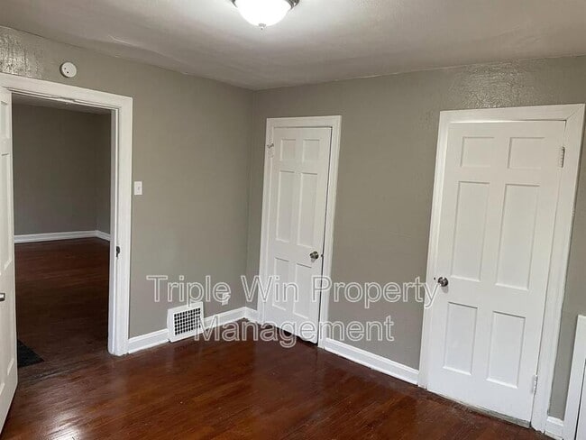 Building Photo - 2139 Kappel Dr