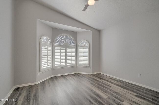 Building Photo - 1549 Via Appia St