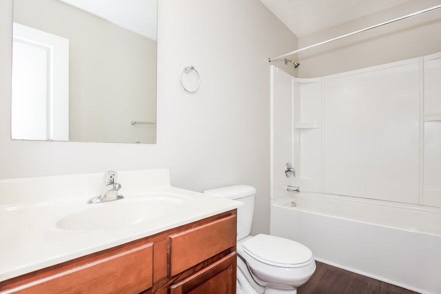 Building Photo - 2913 Westbury Ct