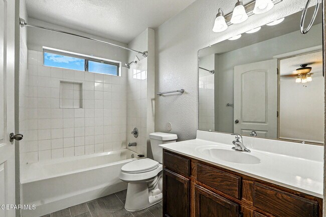 Building Photo - 14407 Misty Point Ct