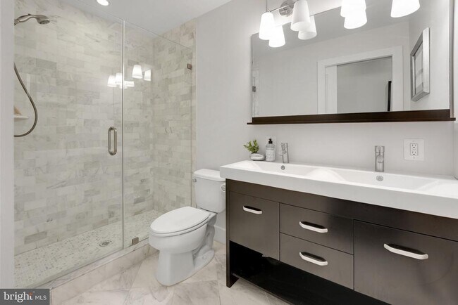 Building Photo - 3821 14th St NW