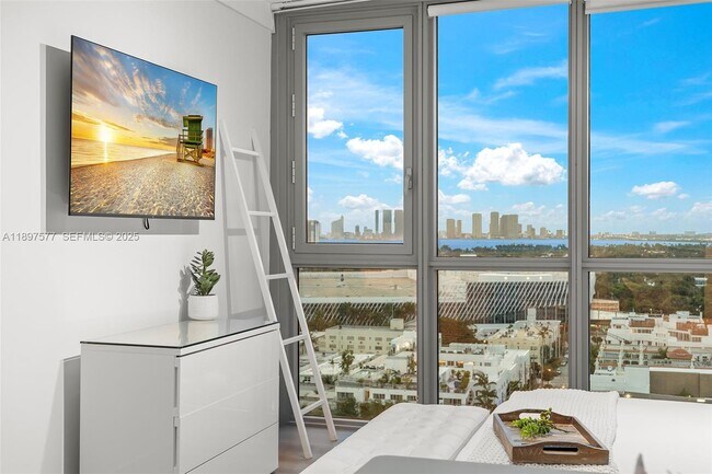 Building Photo - 101 20th St