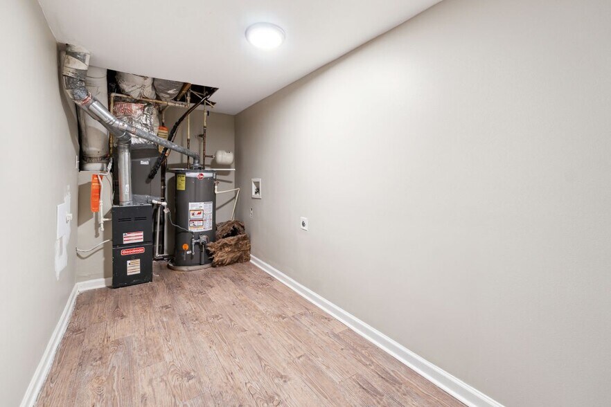 Building Photo - 4326 Dogwood Farms Dr