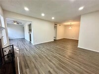 Building Photo - 2301 Huntingdon Chase