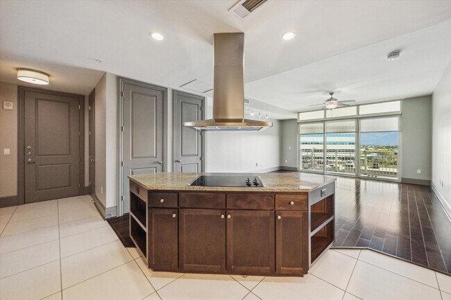 Building Photo - 9870 Gaylord Dr