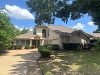 Building Photo - 9826 Chiselhurst Dr