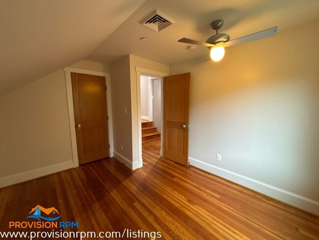 Building Photo - 915 Jackson St