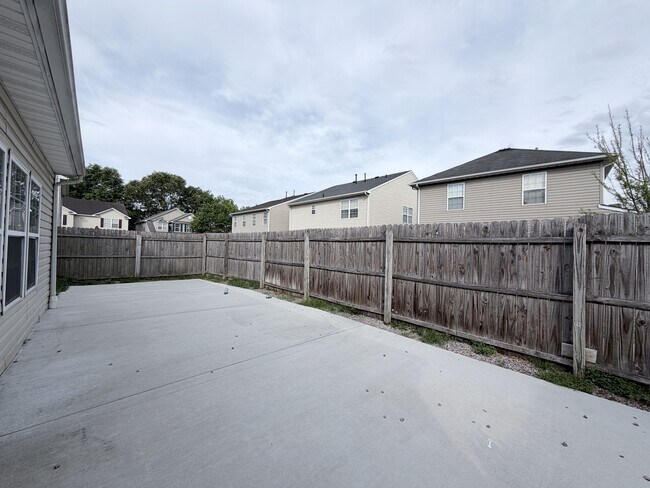 Building Photo - 3619 Dock Point Arch
