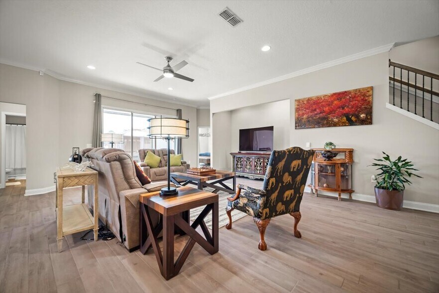 Building Photo - 2941 Oak Stream Dr