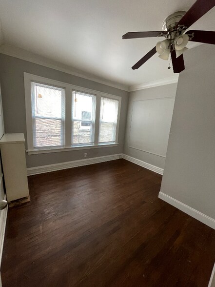Building Photo - 6945 S Calumet Ave