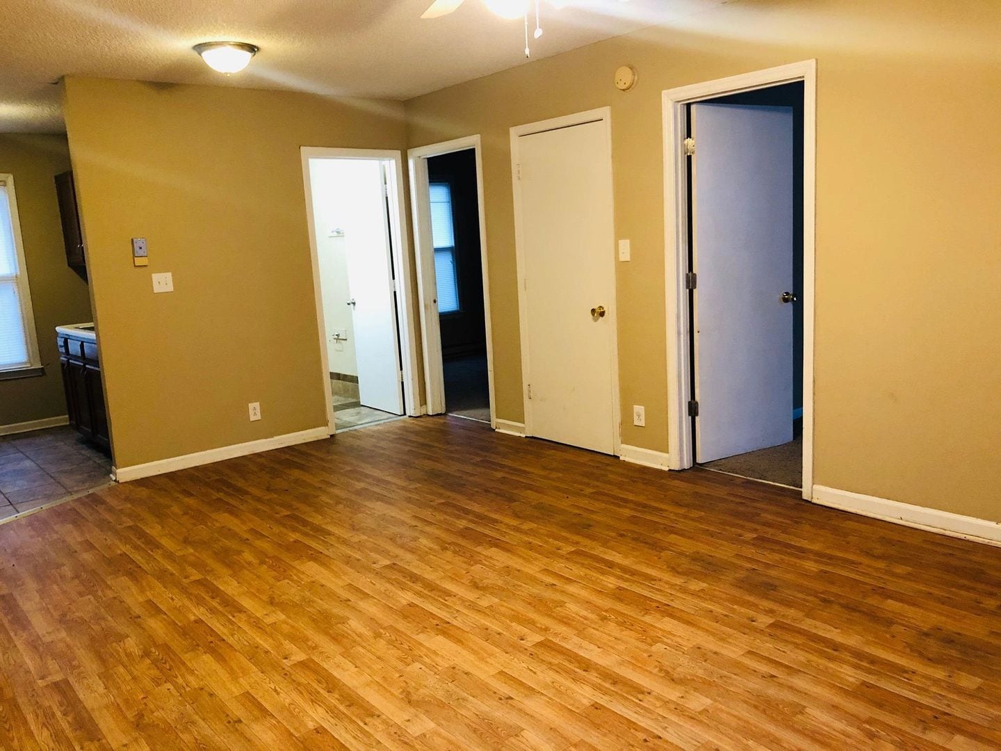 Building Photo - 506 B St