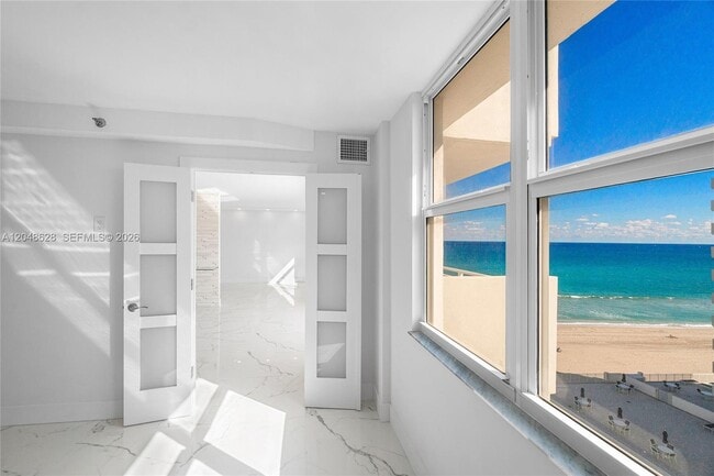 Building Photo - 4505 S Ocean Blvd