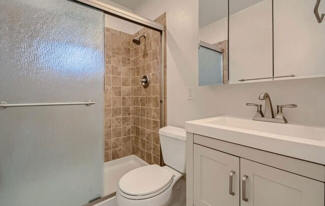 Building Photo - 375 S Krameria St