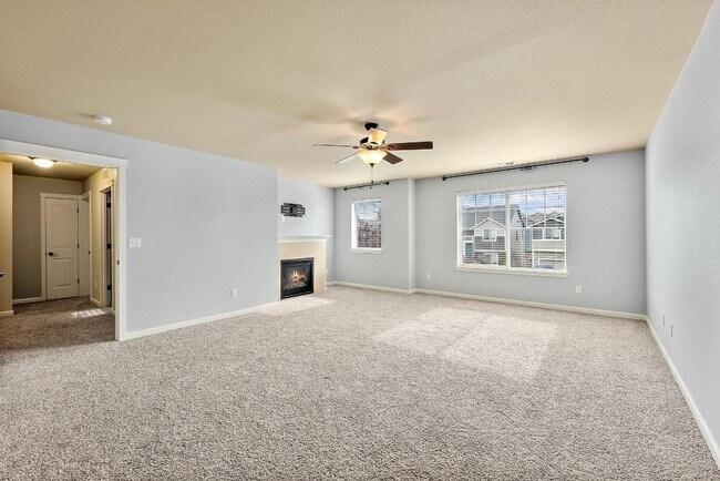 Building Photo - 15592 Chad Dr SE