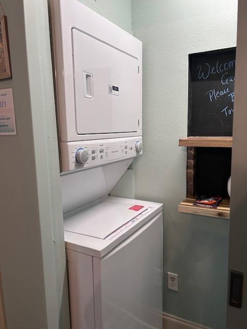 Building Photo - 3079 S Lee Hwy