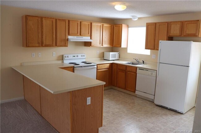 Building Photo - 20 Firethorn Dr